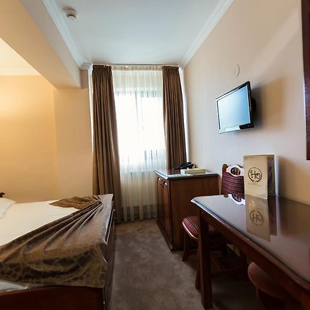 Express Residence Brăila Esterno foto
