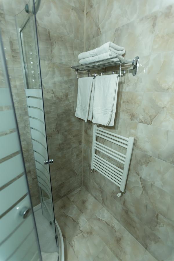 Express Residence Brăila Esterno foto