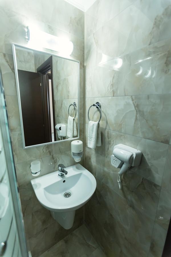 Express Residence Brăila Esterno foto