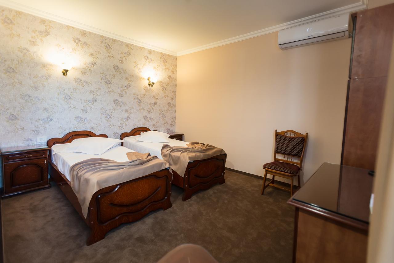 Express Residence Brăila Esterno foto