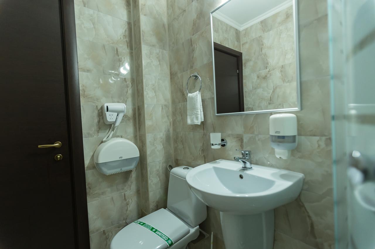 Express Residence Brăila Esterno foto
